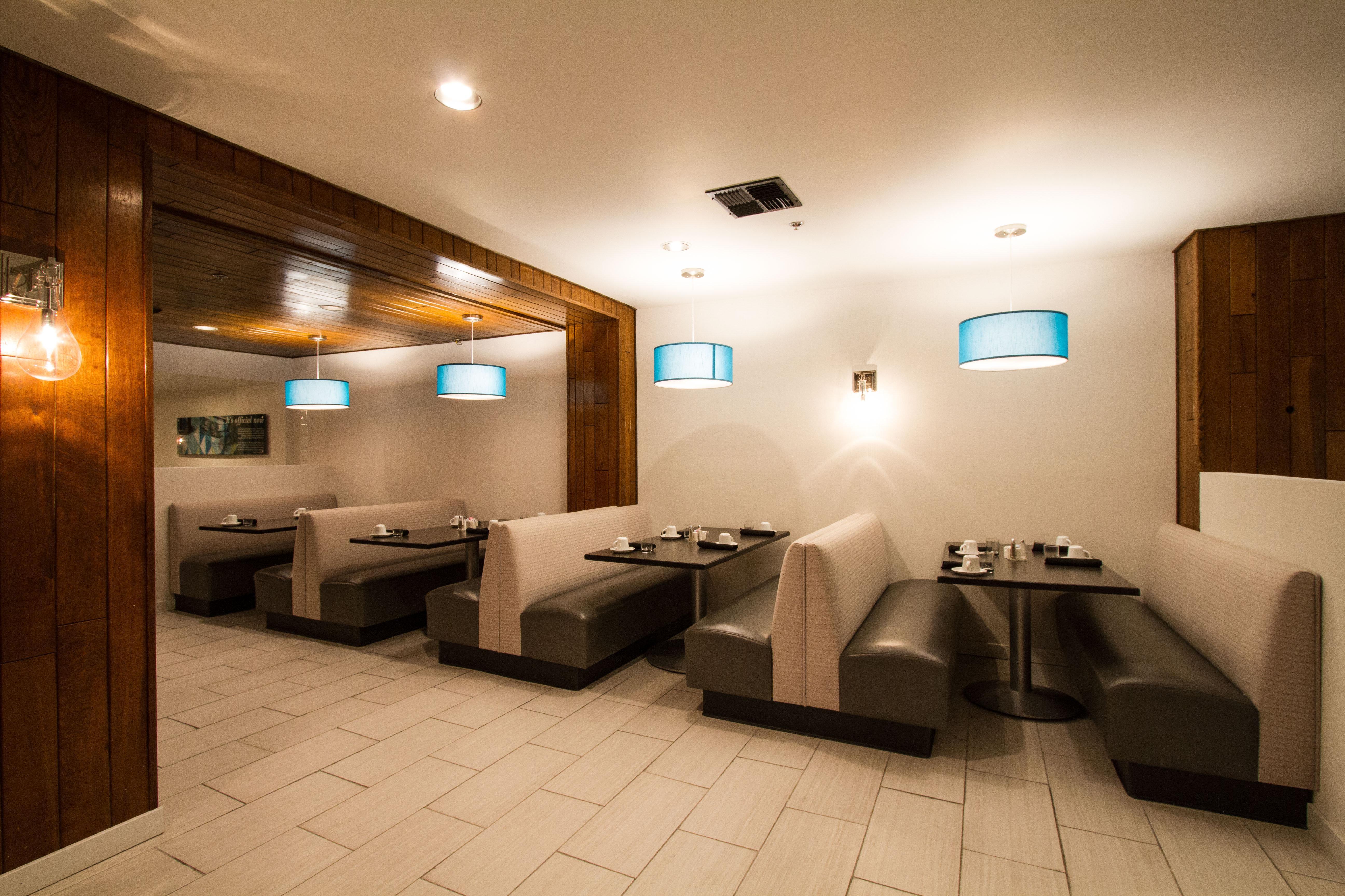 Holiday Inn Victorville By Ihg Екстериор снимка