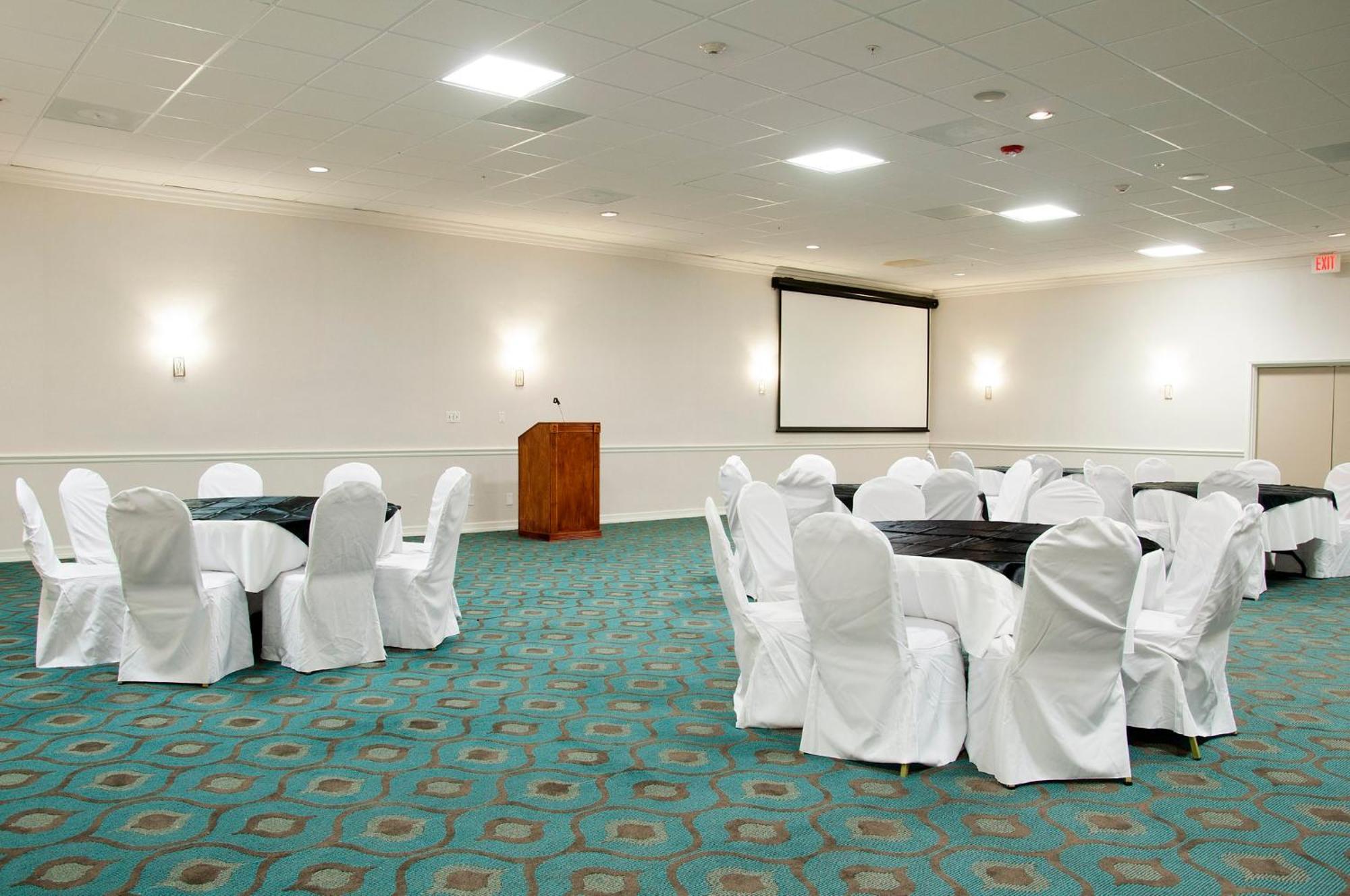 Holiday Inn Victorville By Ihg Екстериор снимка